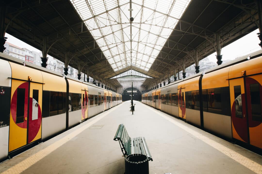 Bahnsicherheit: Security an Bahnhöfen und in Zügen